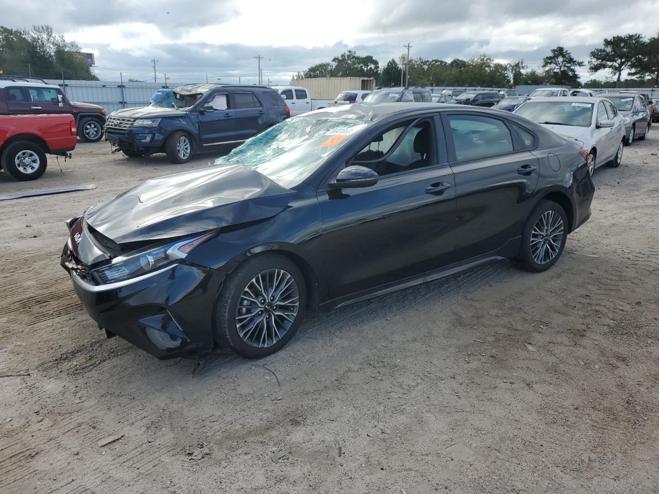 Salvage Kia Forte Image