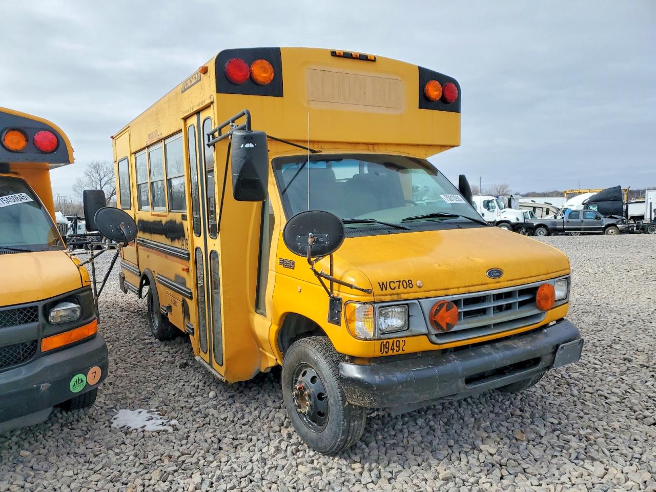 Salvage Ford Econoline Image