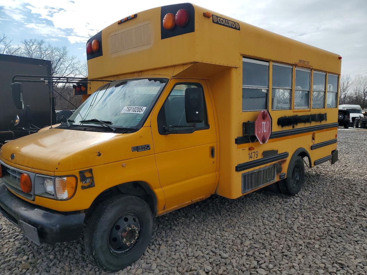Ford Econoline E350 Super Duty Cutaway Van