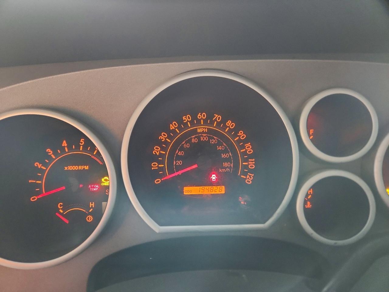 Toyota Tundra Crewmax Sr5