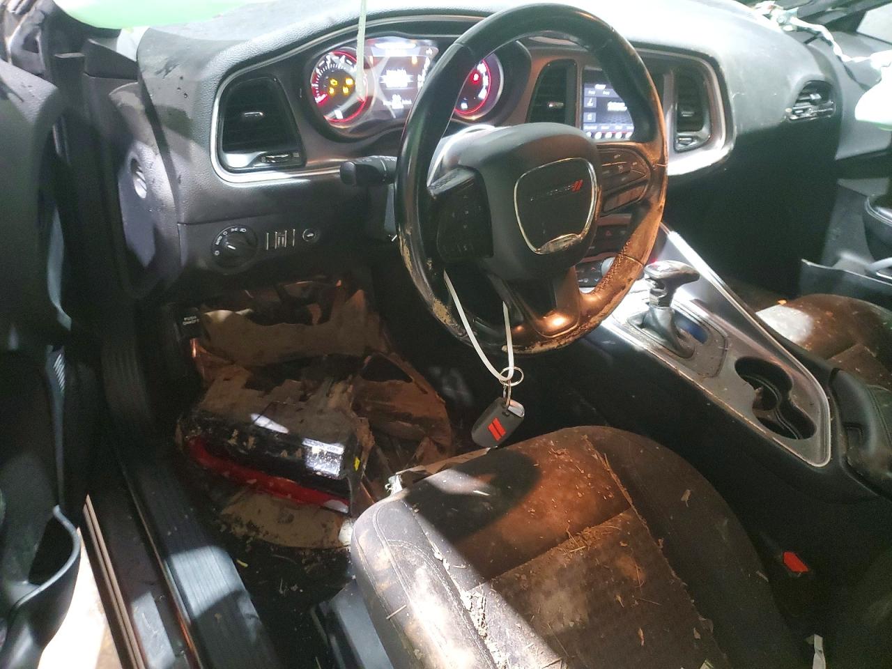 Dodge Challenger Sxt