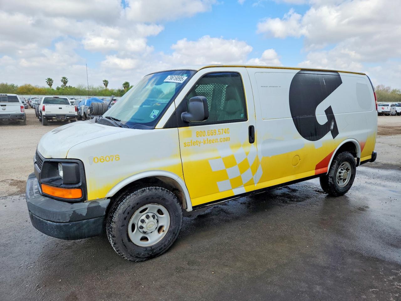 Salvage Chevrolet Express Image