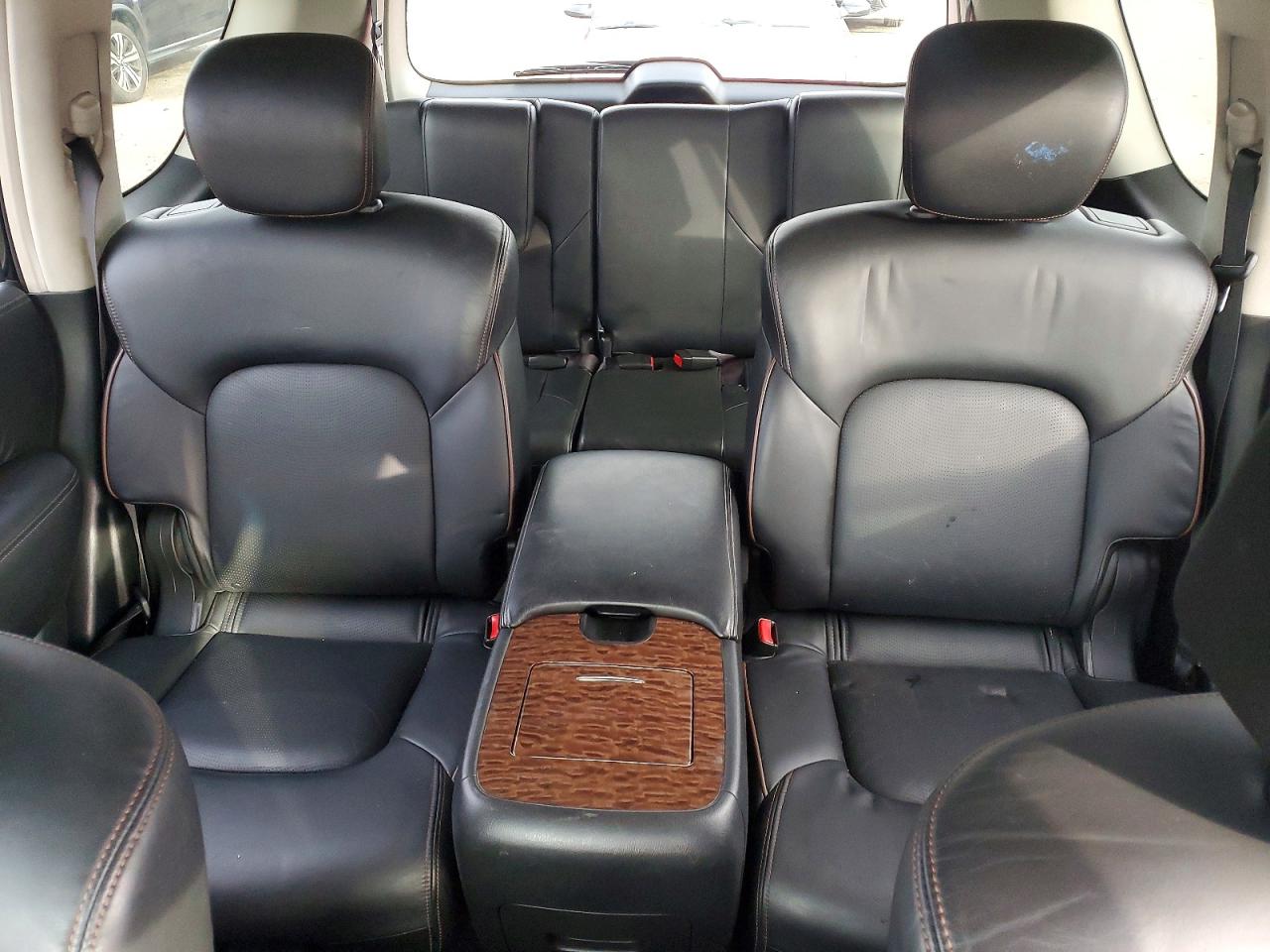 Nissan Armada Platinum