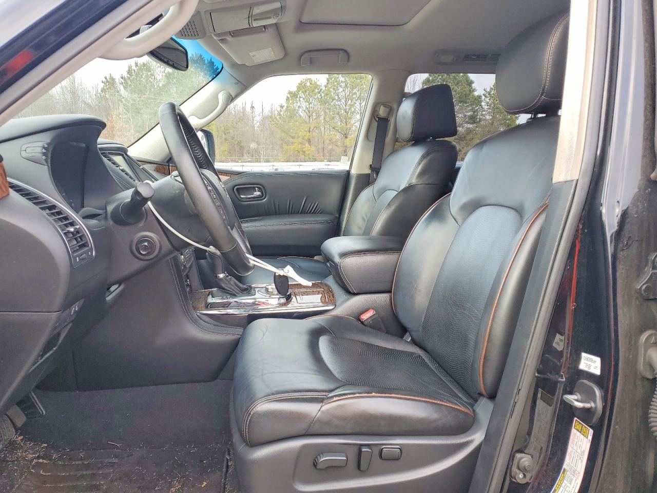 Nissan Armada Platinum