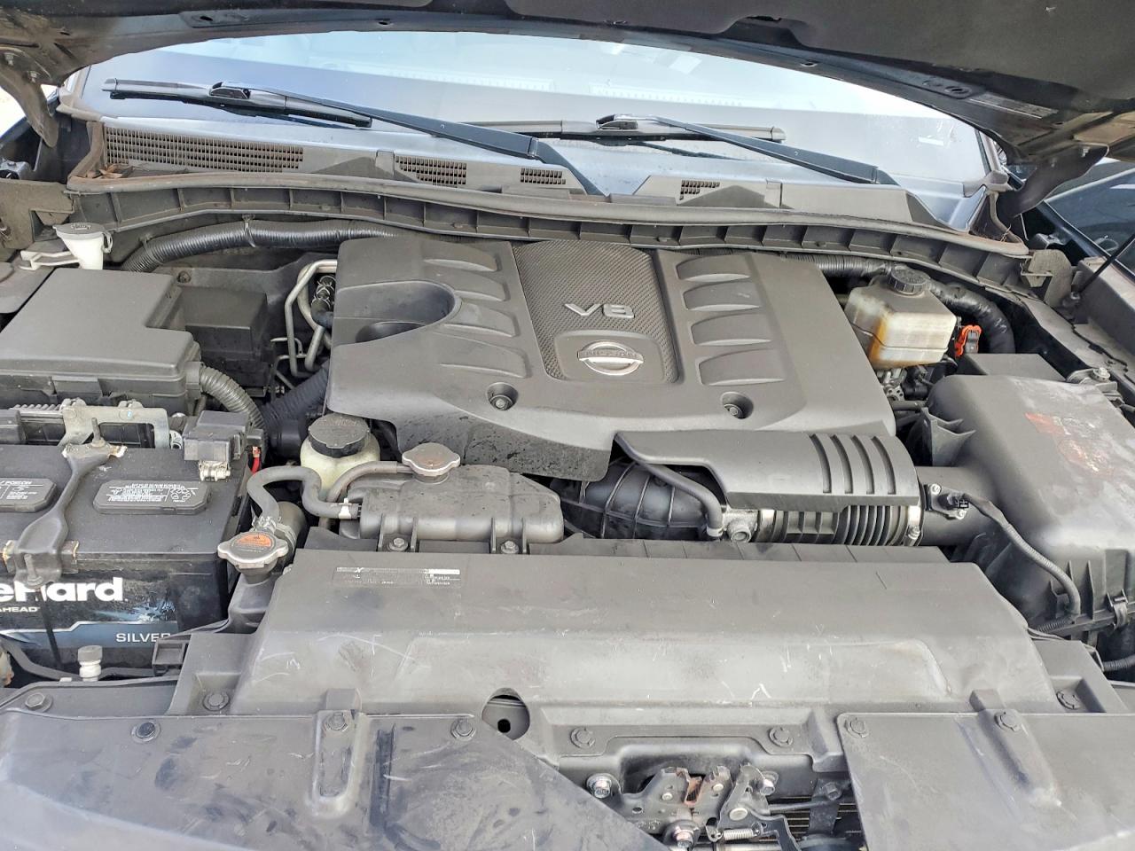 Nissan Armada Platinum