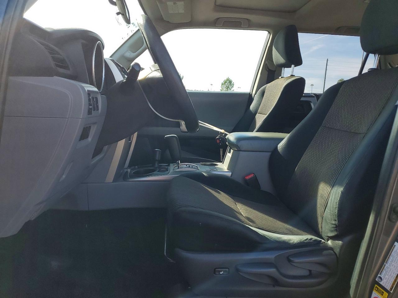Toyota 4Runner Sr5