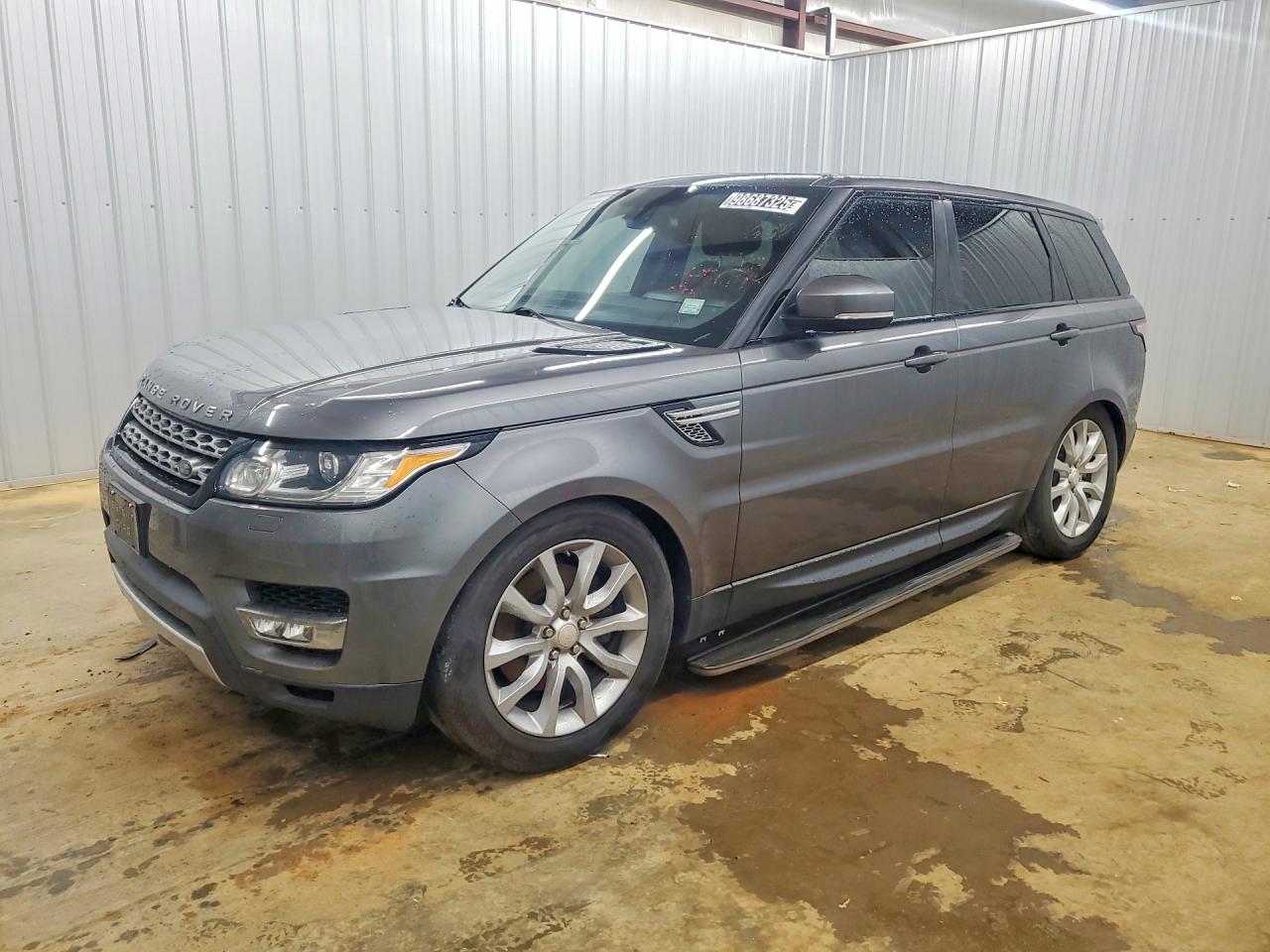 Salvage Land Rover Range Rover Image
