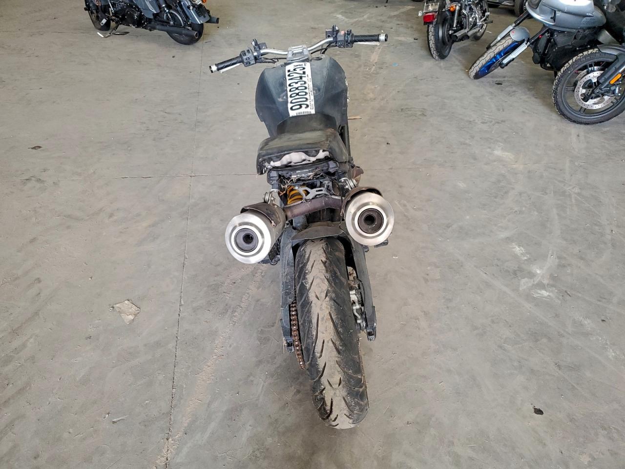 Ducati Monster 696