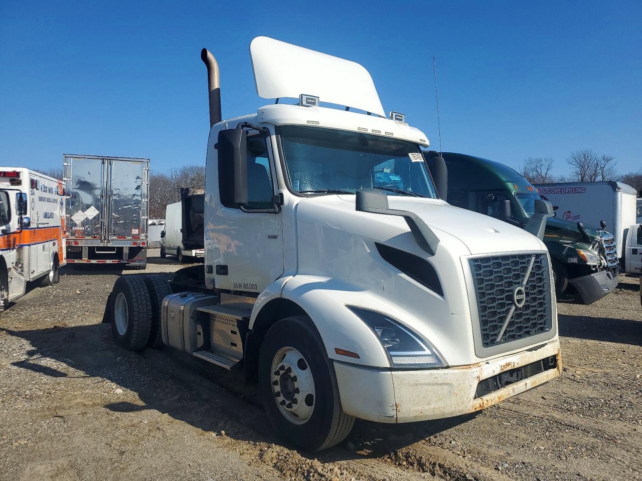 Salvage Volvo Vnr Image