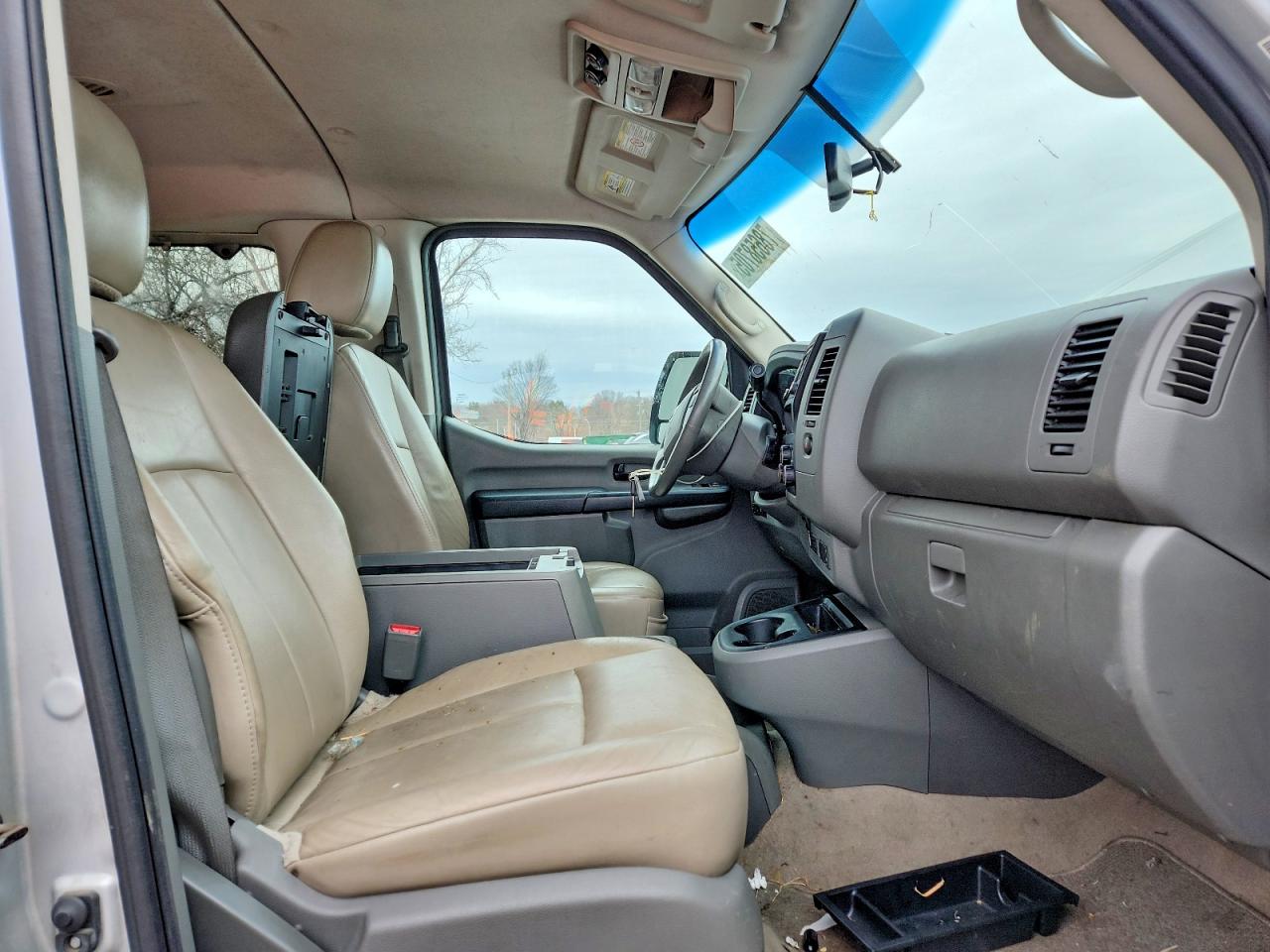 Nissan Nv 3500 Hd S