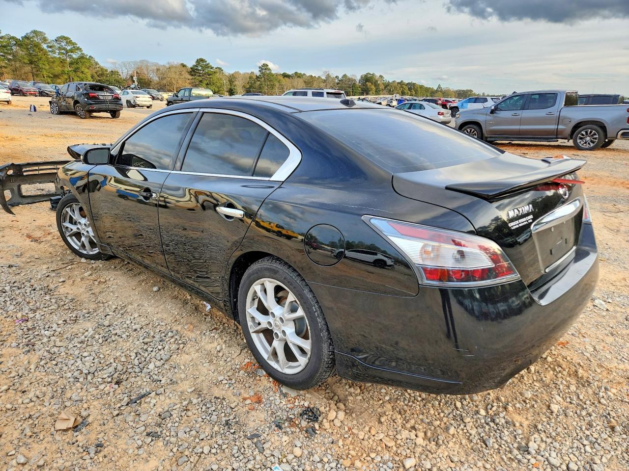 Nissan Maxima S