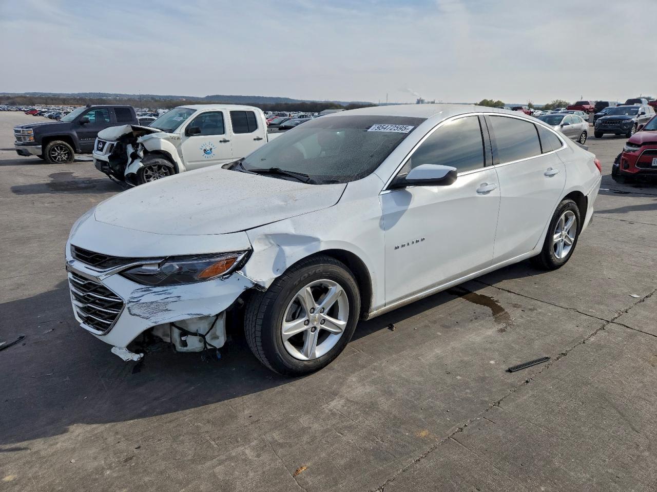 Salvage Chevrolet Malibu Image