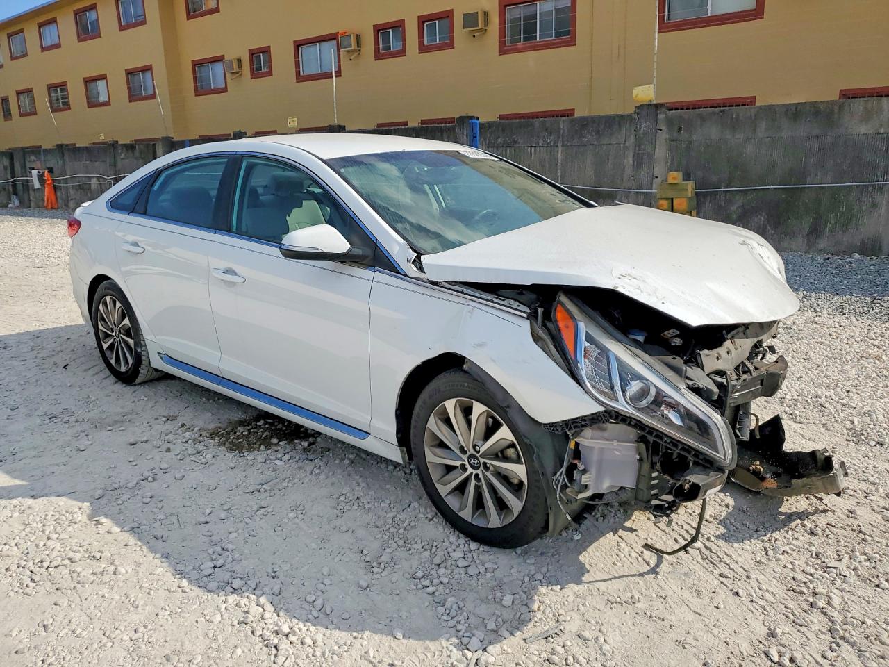 Hyundai SONATA Sport