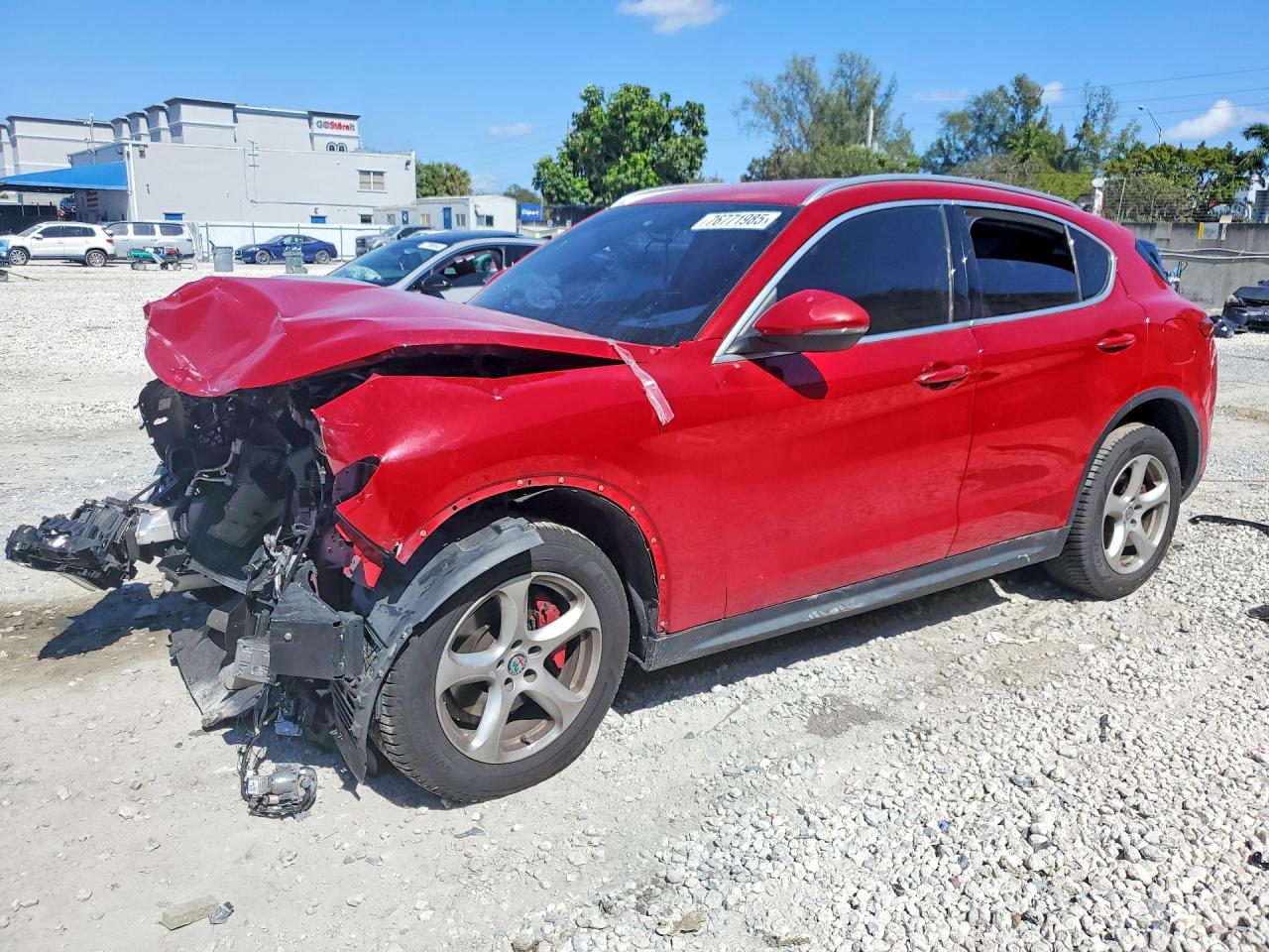 Salvage Alfa Romeo Stelvio Image