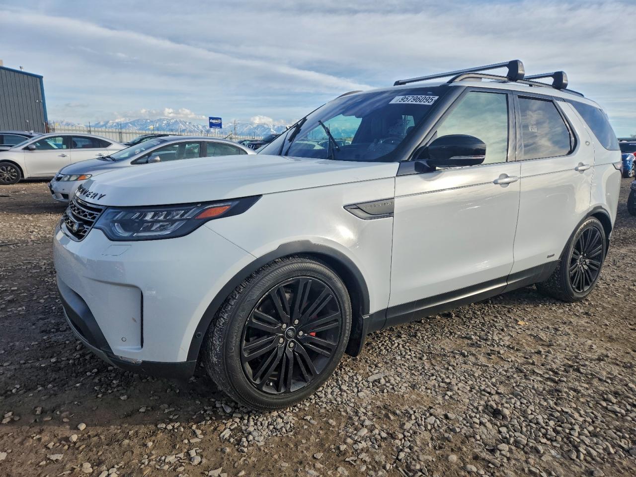Salvage Land Rover Discovery Image