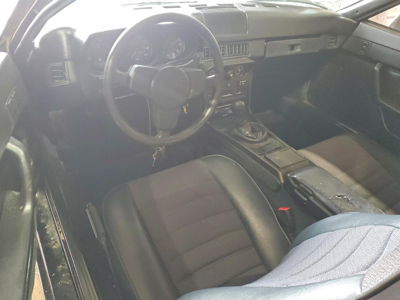 Porsche 924 S