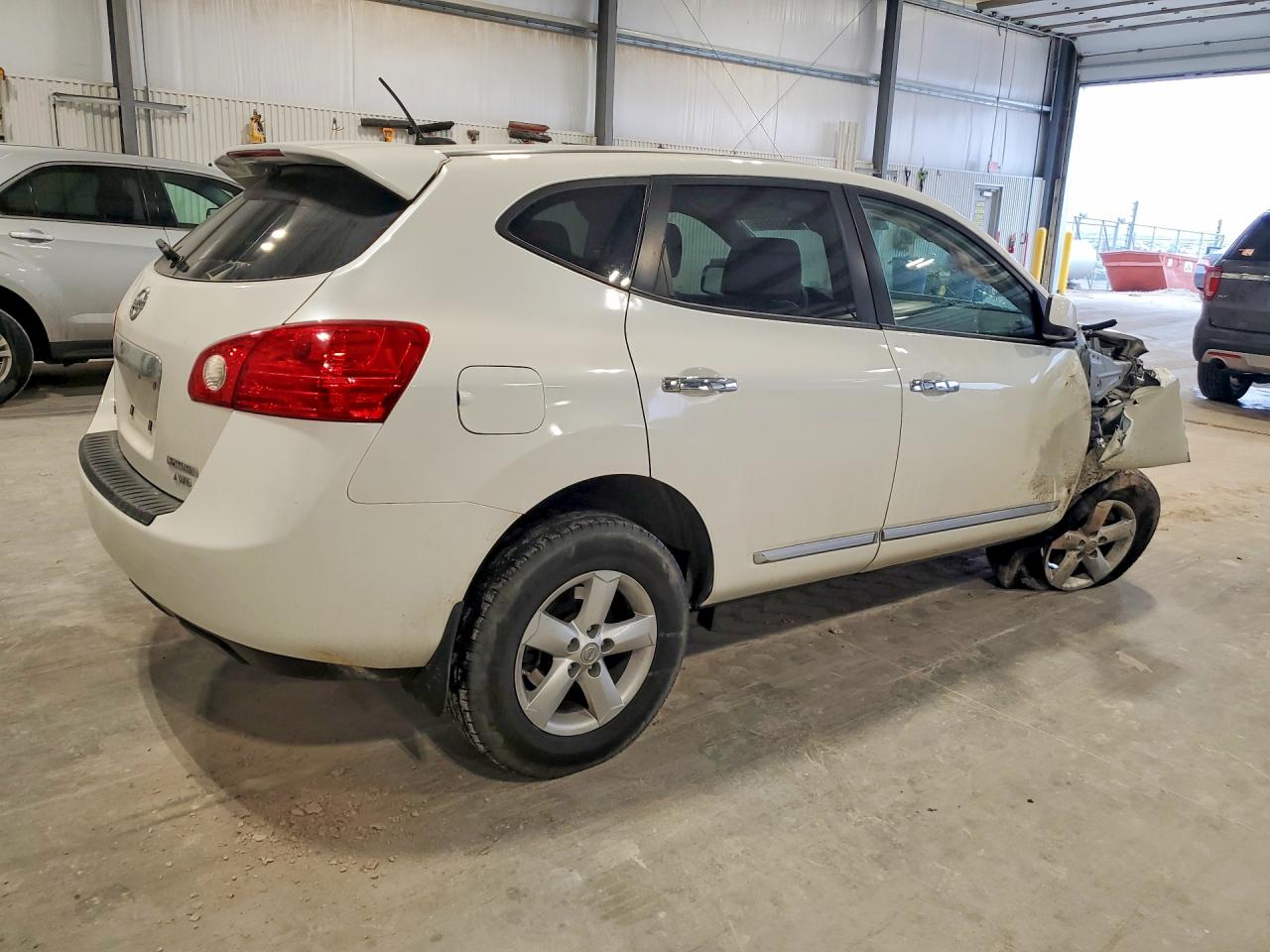 Nissan Rogue S