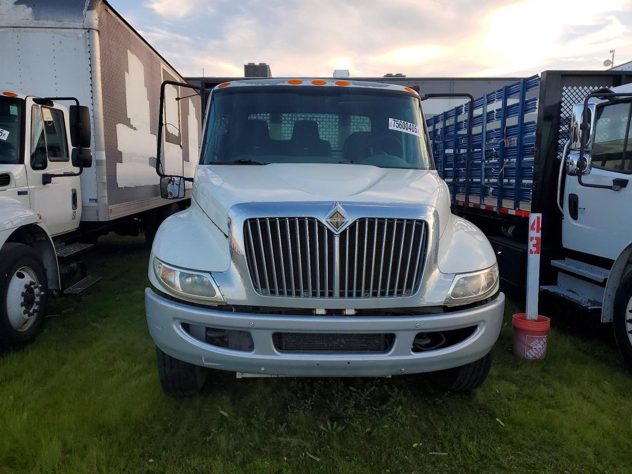 International 4300