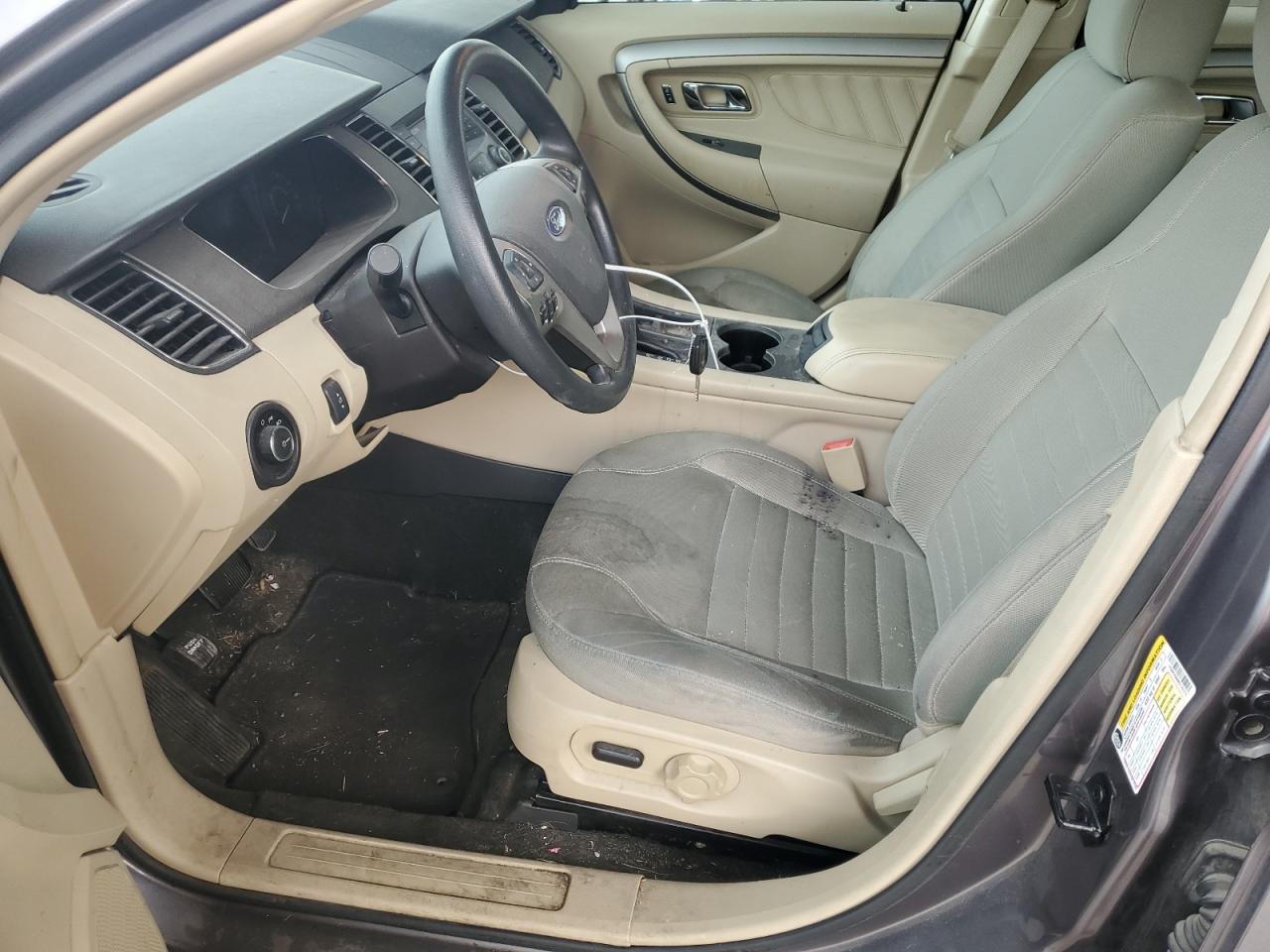 Ford Taurus Se