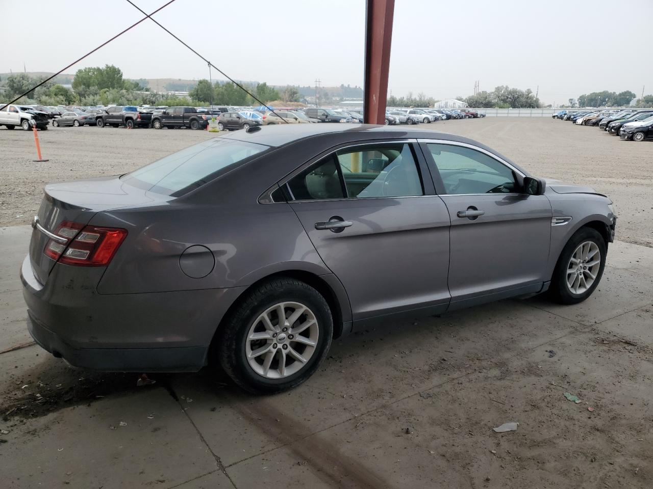 Ford Taurus Se