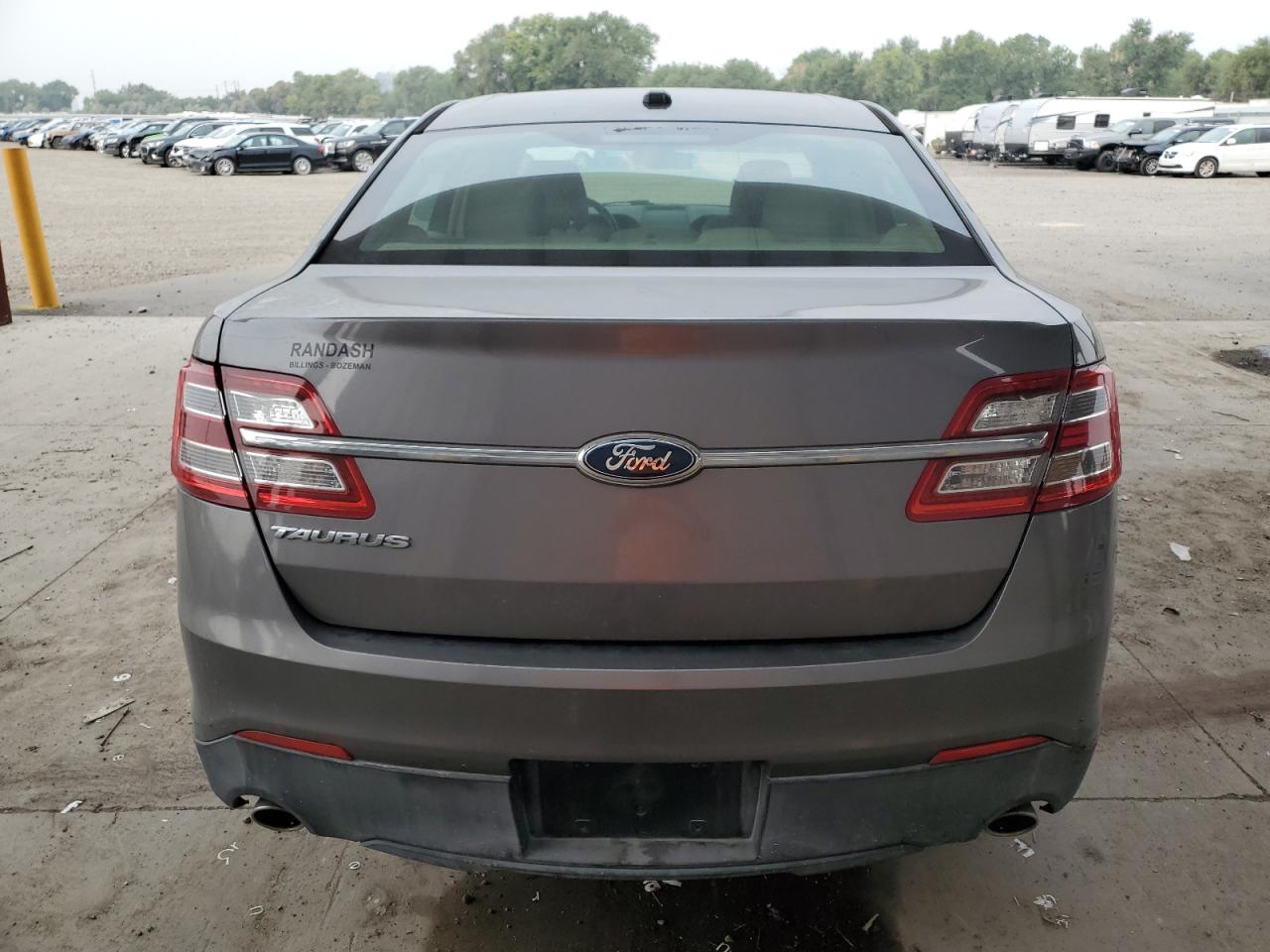 Ford Taurus Se