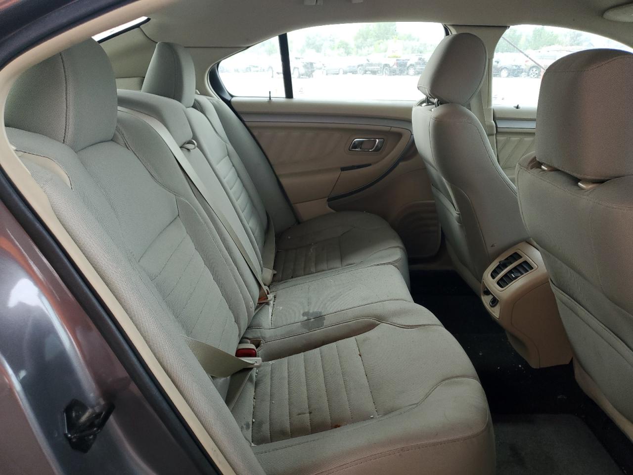 Ford Taurus Se