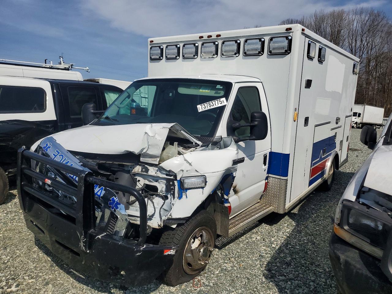 Salvage Ford E-450 Image