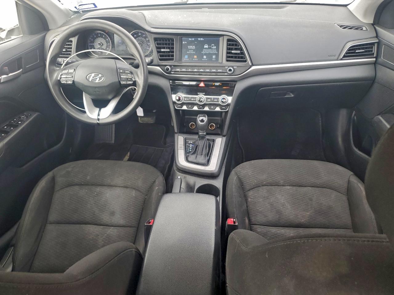 Hyundai ELANTRA Sel