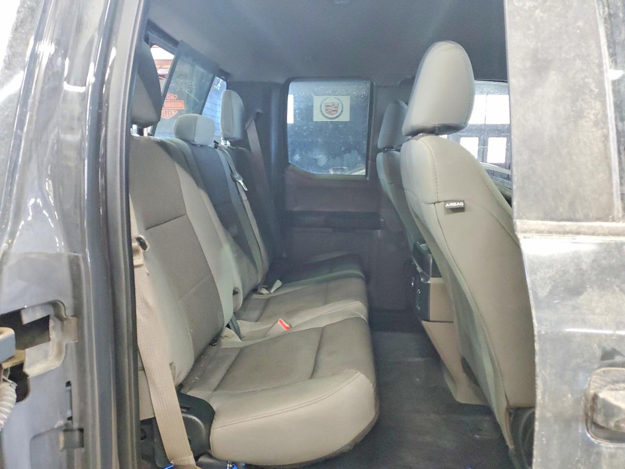 Ford F-150 Super Cab
