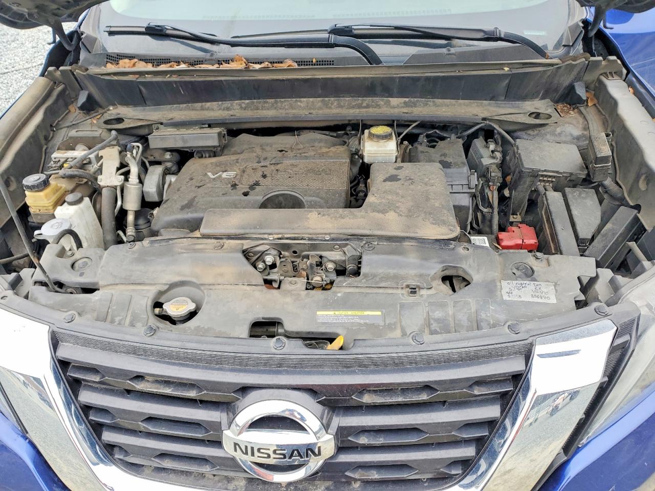 Nissan Pathfinder Sv