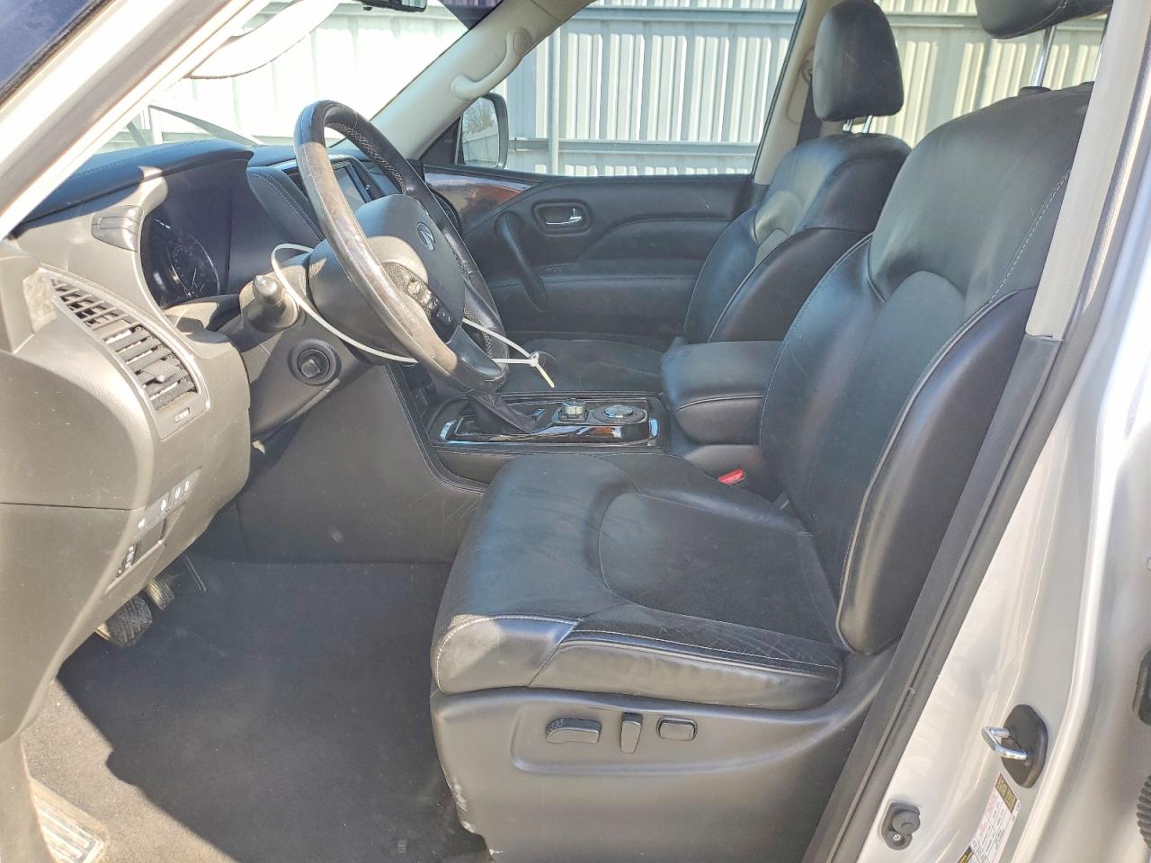 INFINITI Qx Luxe