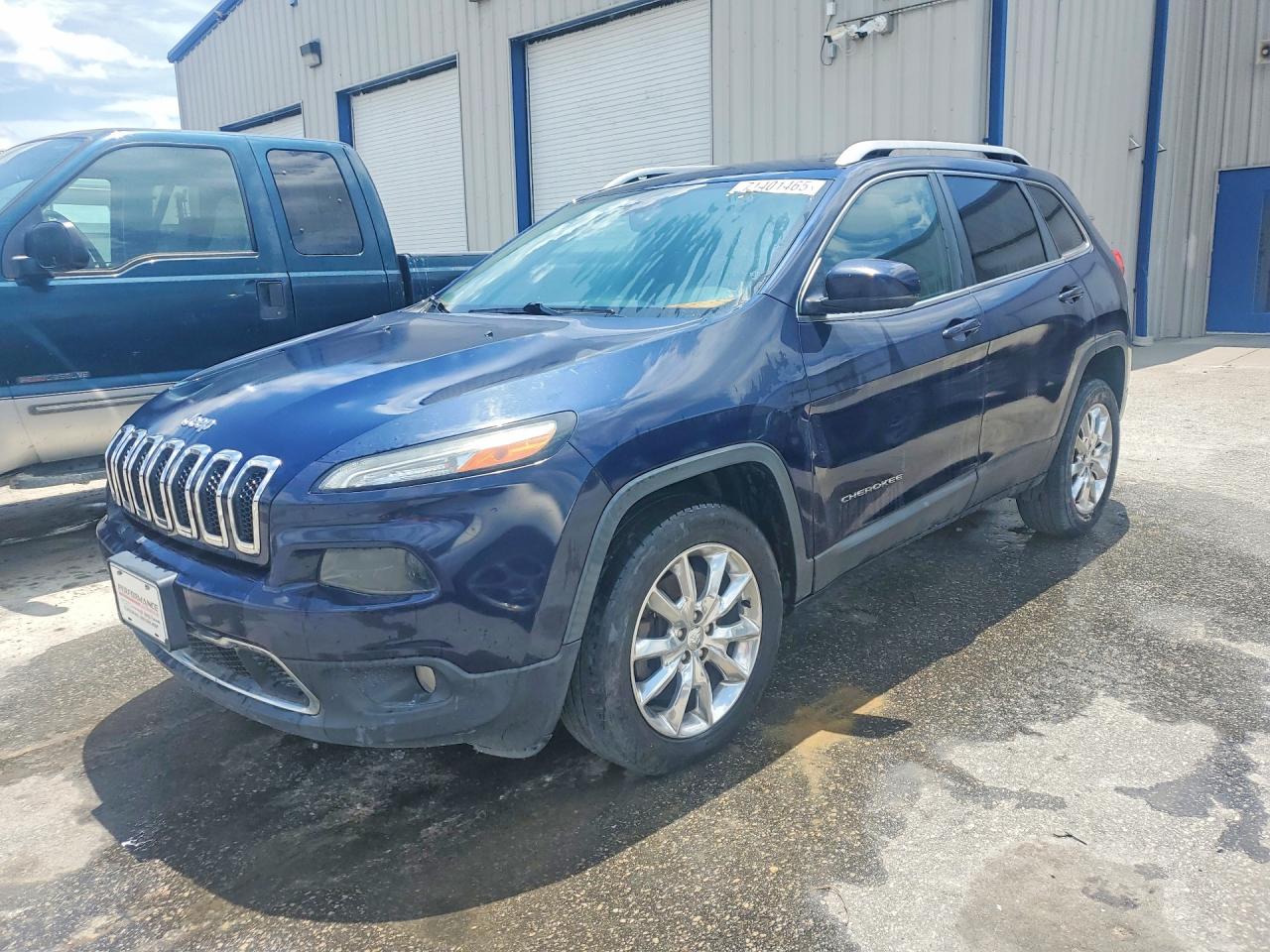 Salvage Jeep Grand Cherokee Image