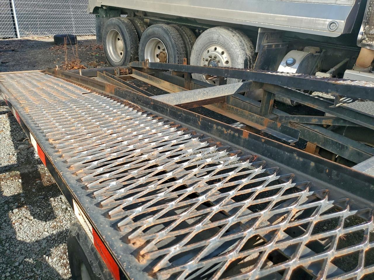 Kaufman Cartrailer