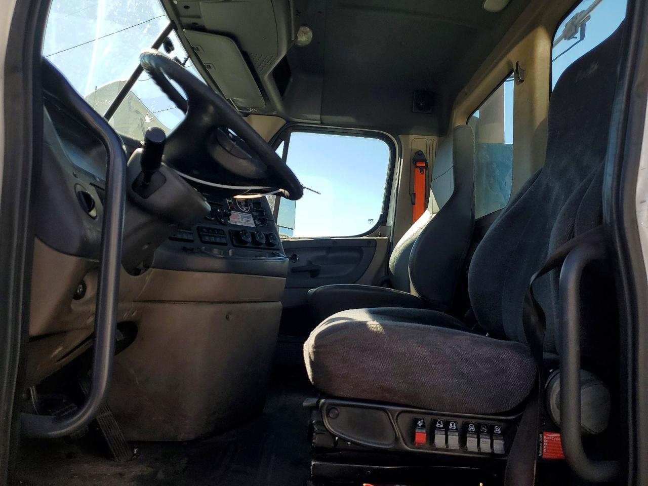 Freightliner Cascadia 1