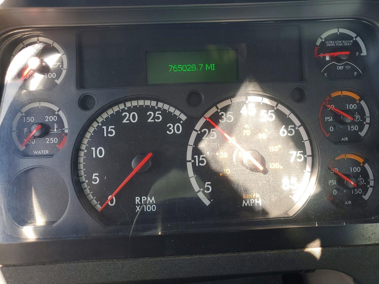 Freightliner Cascadia 1