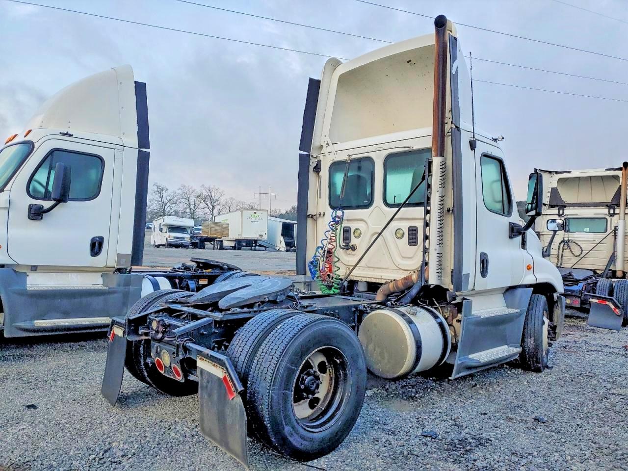 Freightliner Cascadia 1