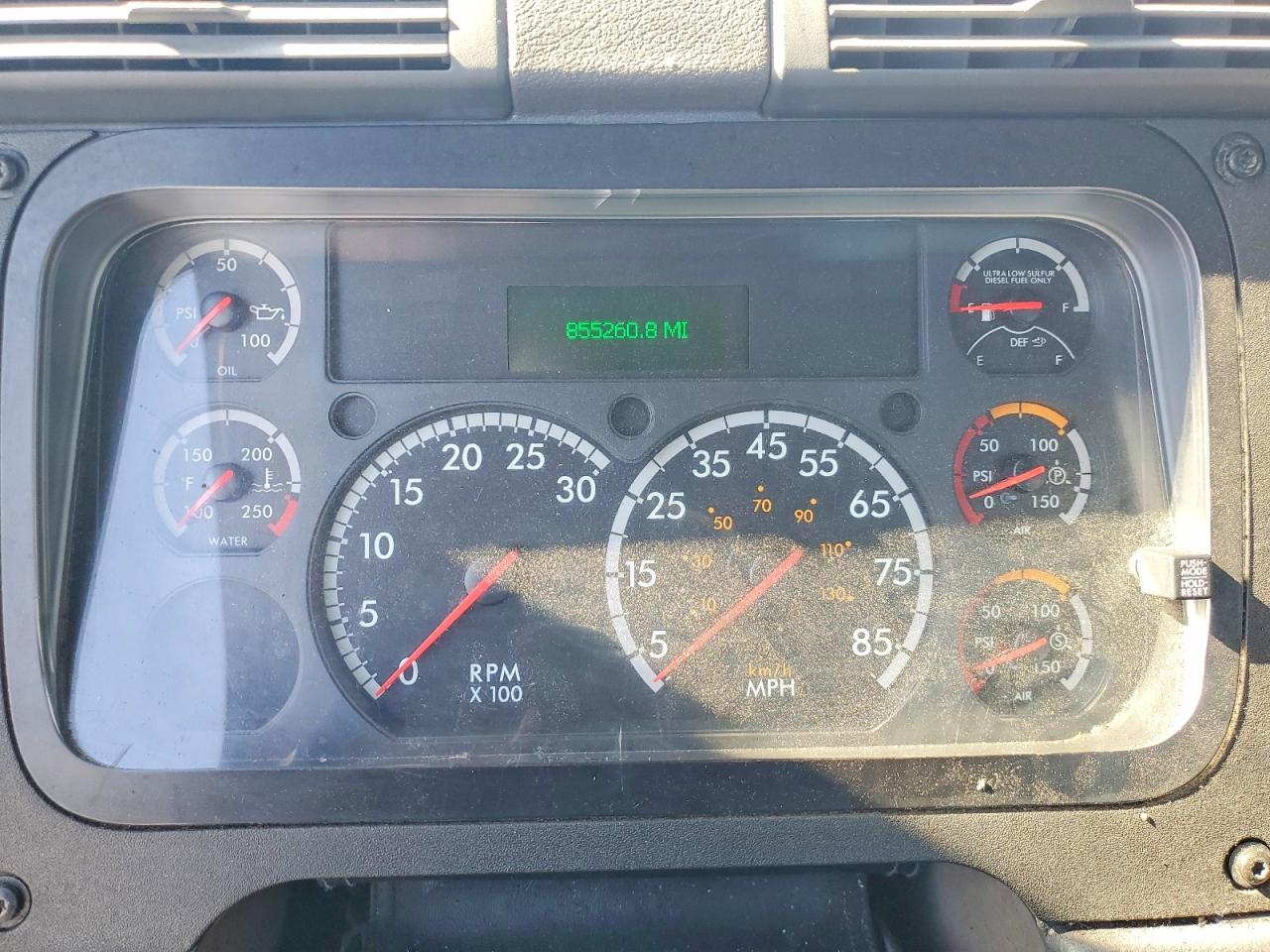 Freightliner Cascadia 1