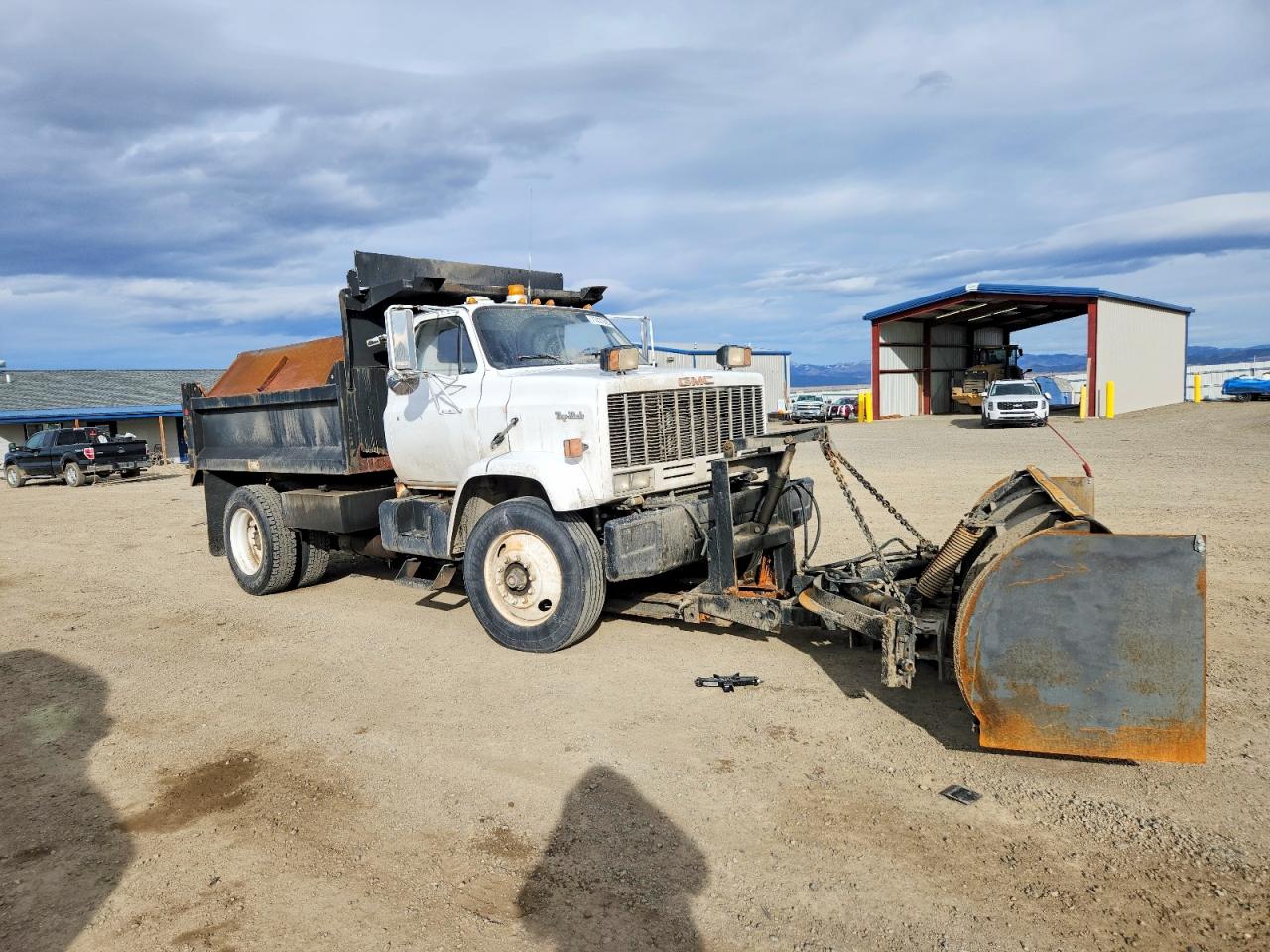 Salvage GMC C K R7500 Image