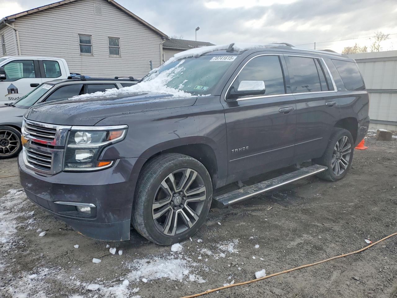 Salvage Chevrolet Tahoe Image
