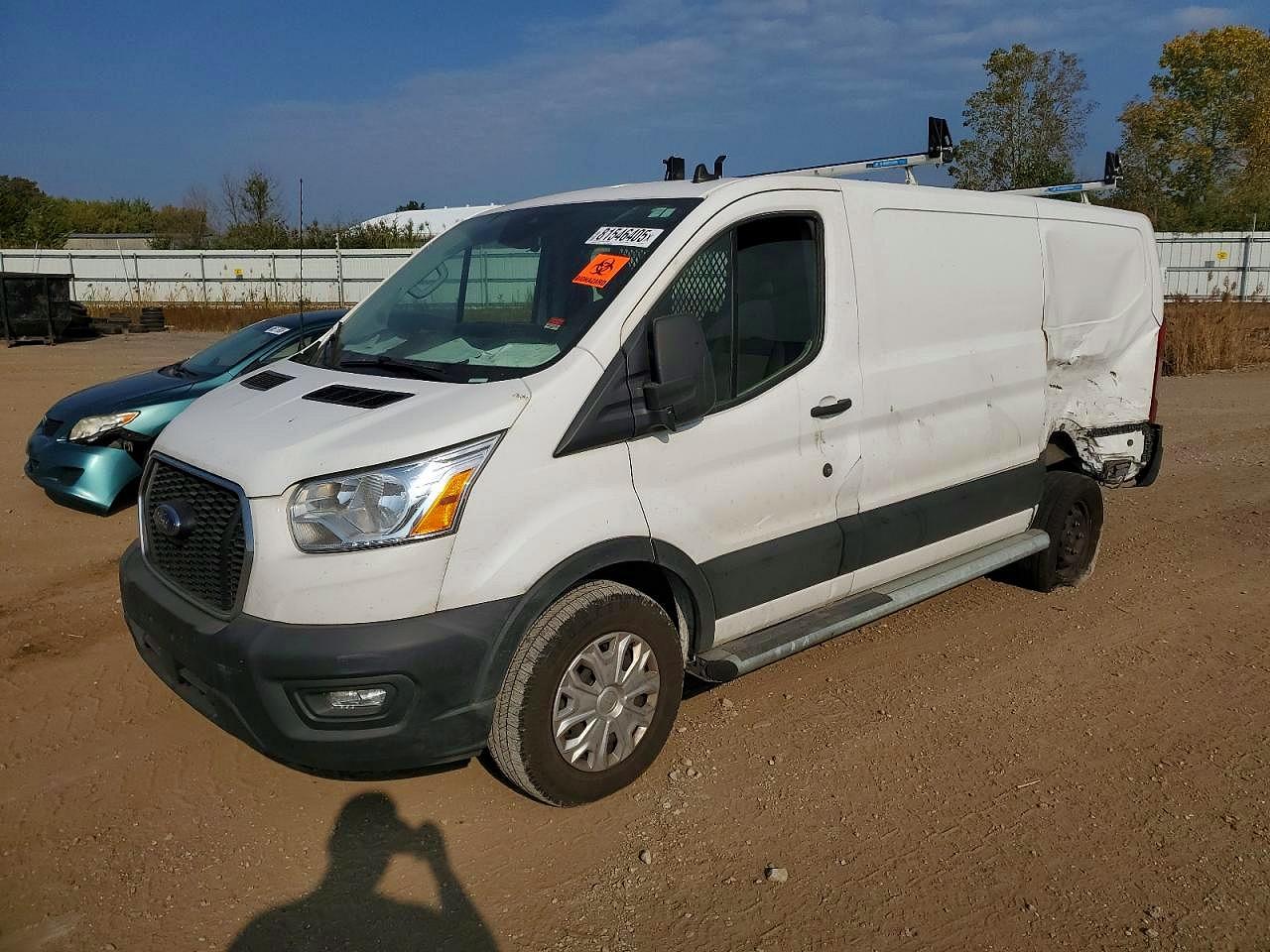 Salvage Ford Transit Image