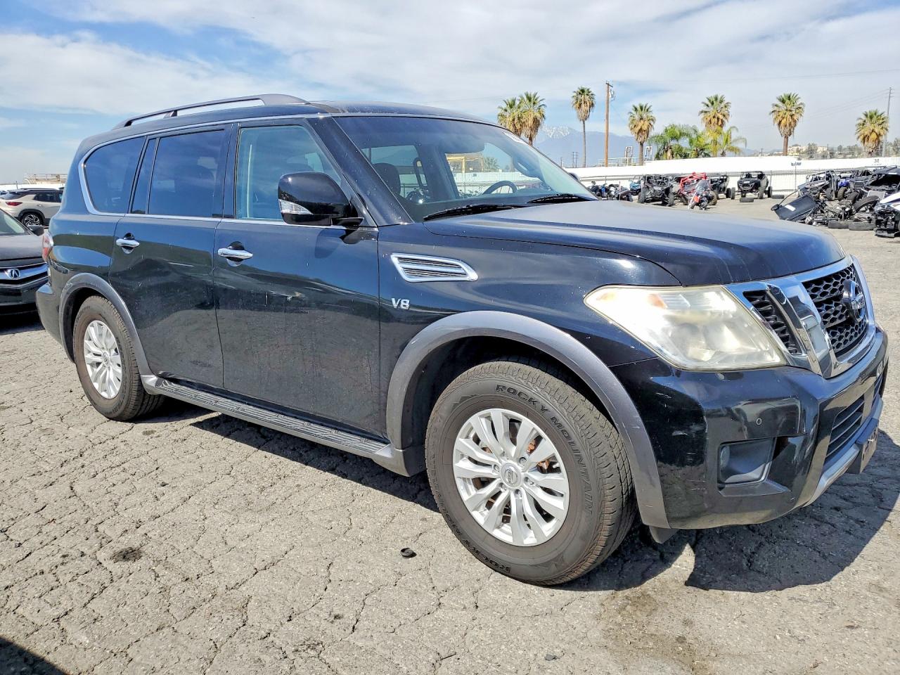 Nissan Armada Sv