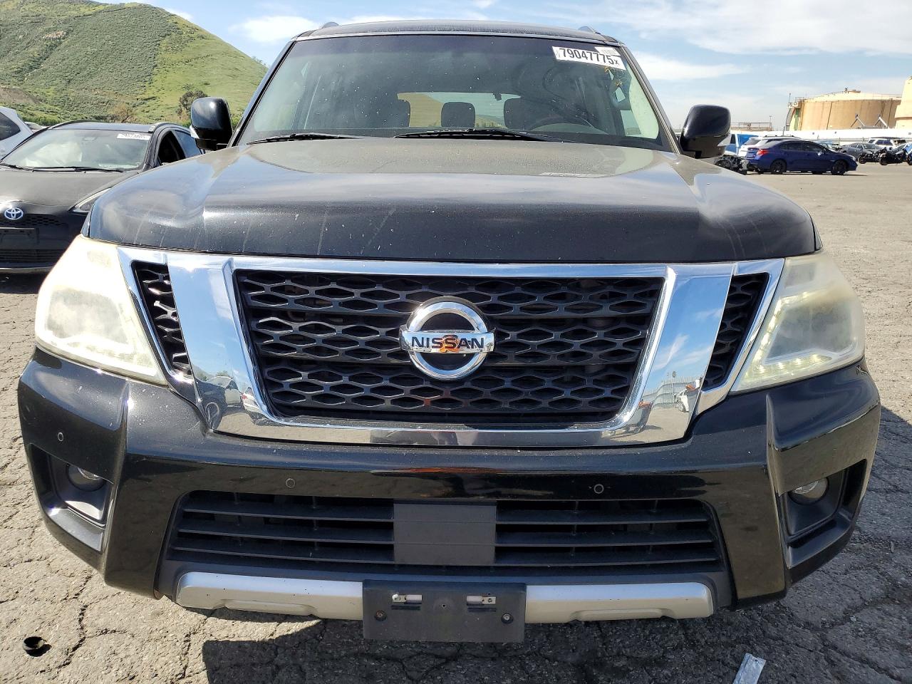 Nissan Armada Sv