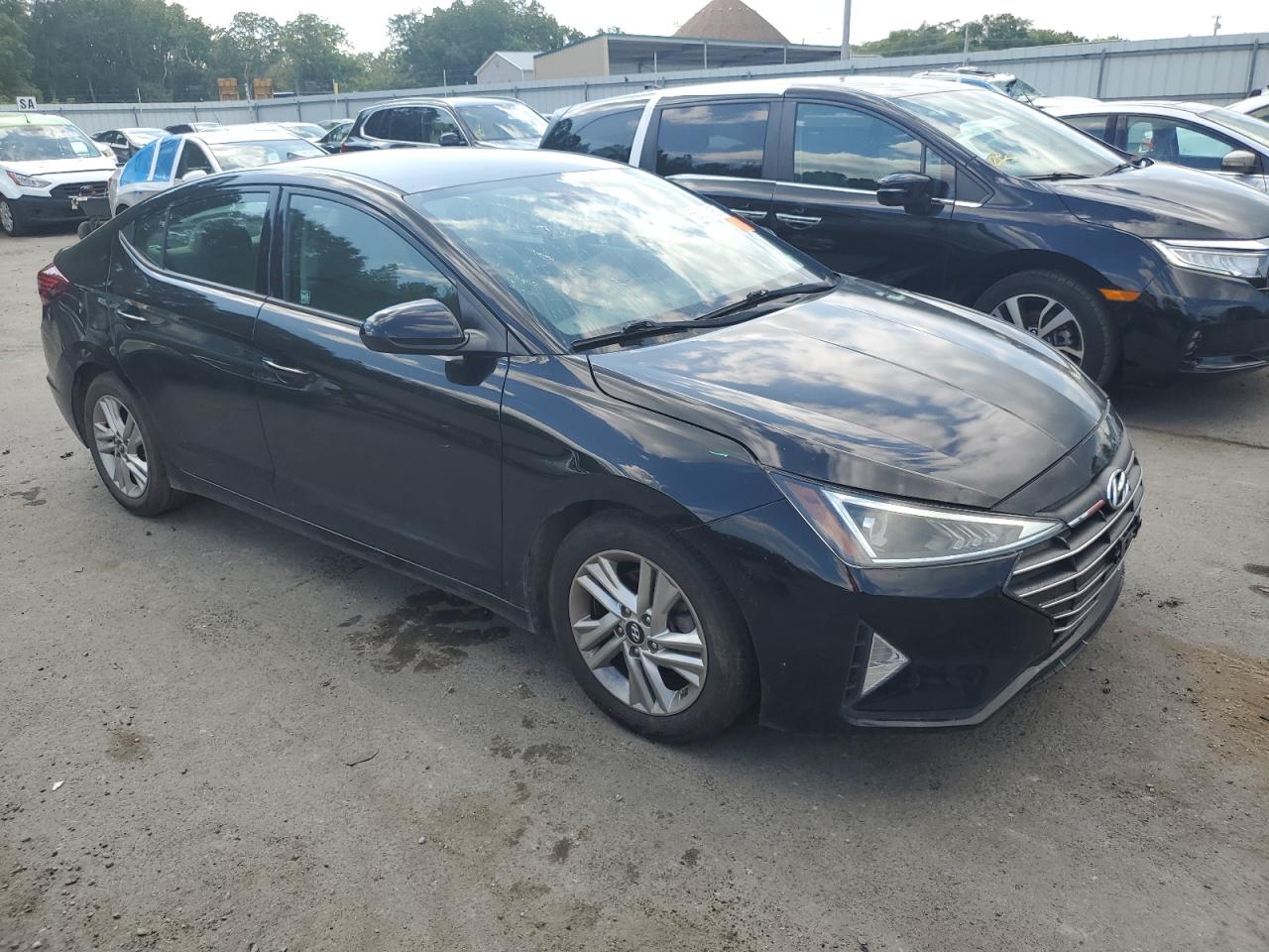 Hyundai ELANTRA Sel