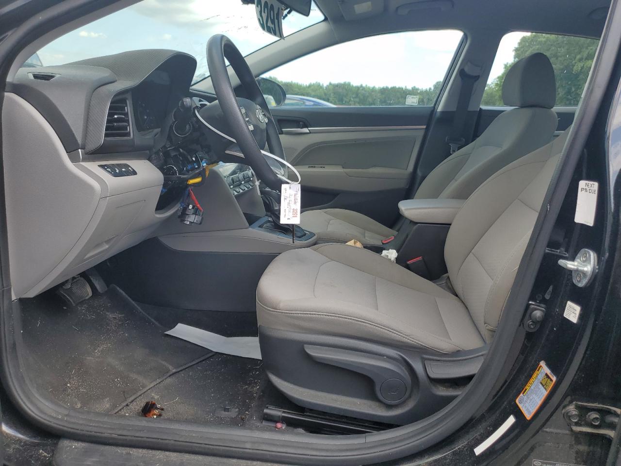 Hyundai ELANTRA Sel