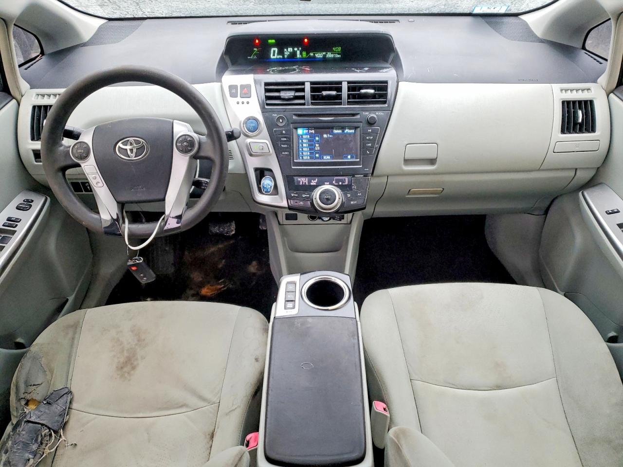 Toyota Prius v Two