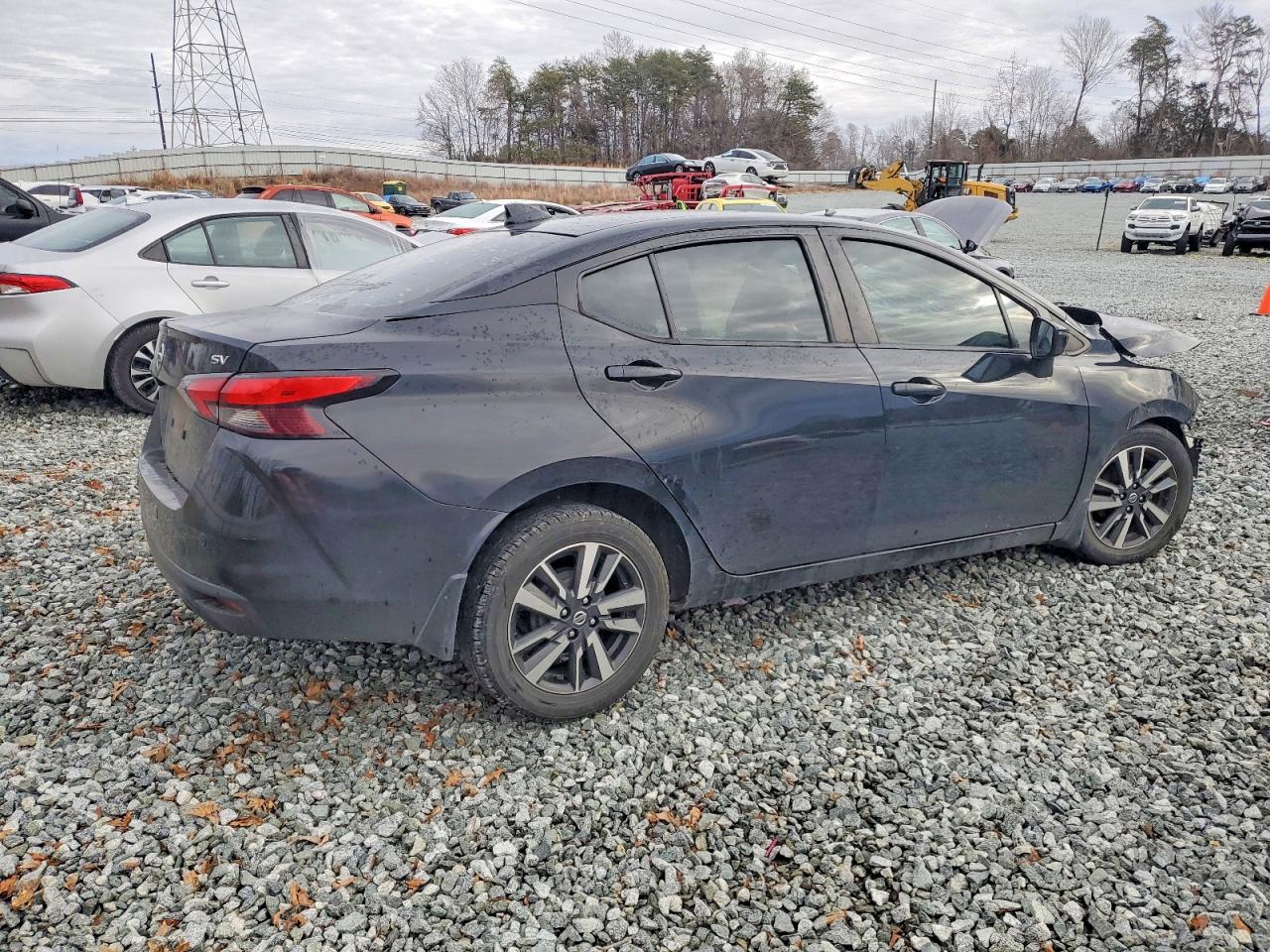 Nissan Versa Sv