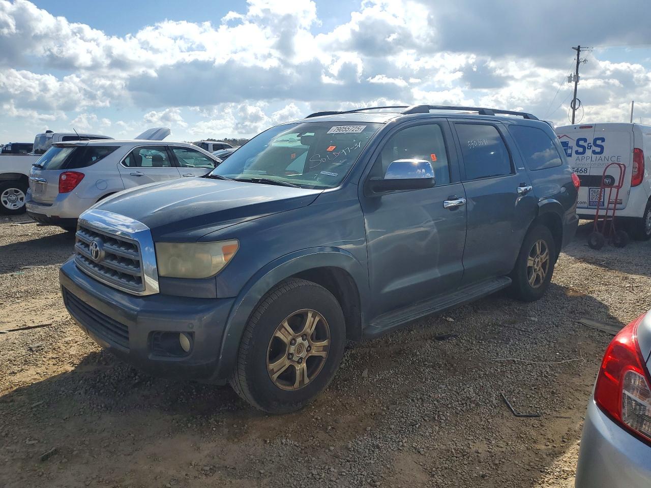 Salvage Toyota Sequoia Image