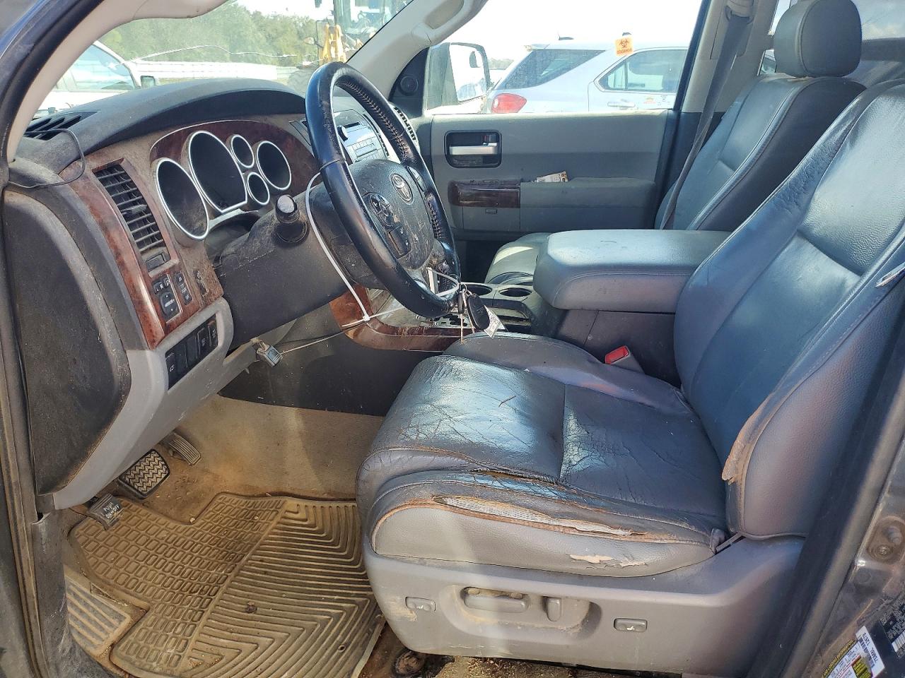 Toyota Sequoia Limited
