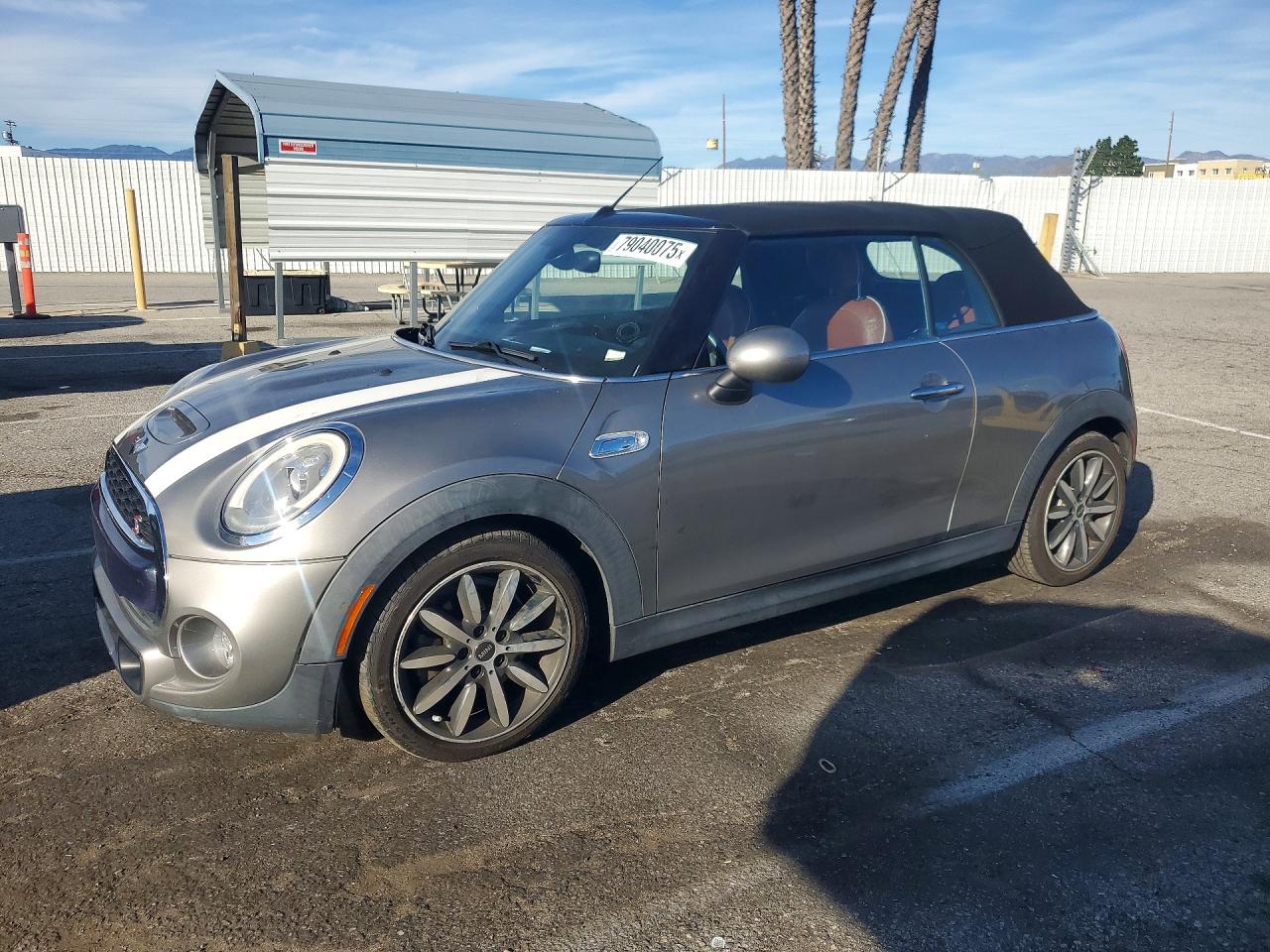 Salvage MINI Cooper Image