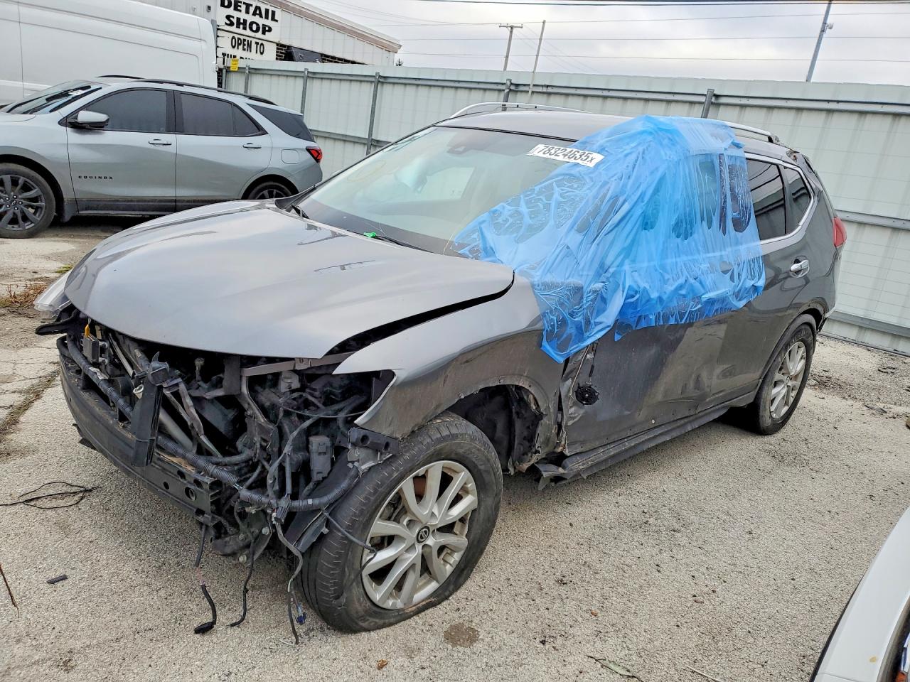 Salvage Nissan Rogue Image